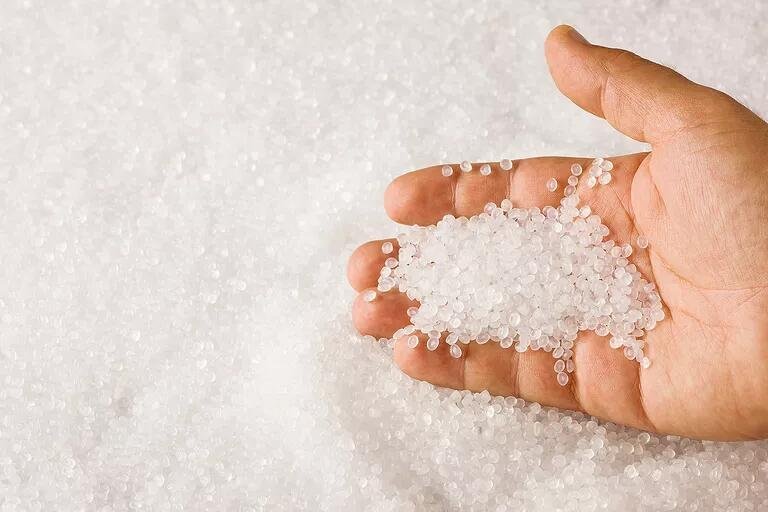 Woven vs. Non-Woven polypropylene bags: what is the difference