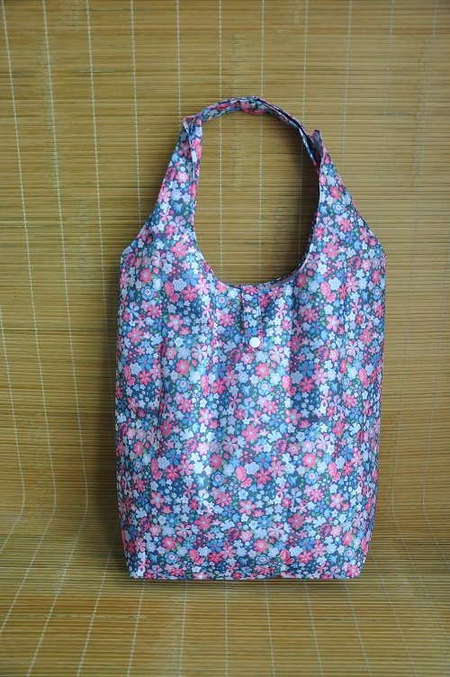 Polyester foldable bag